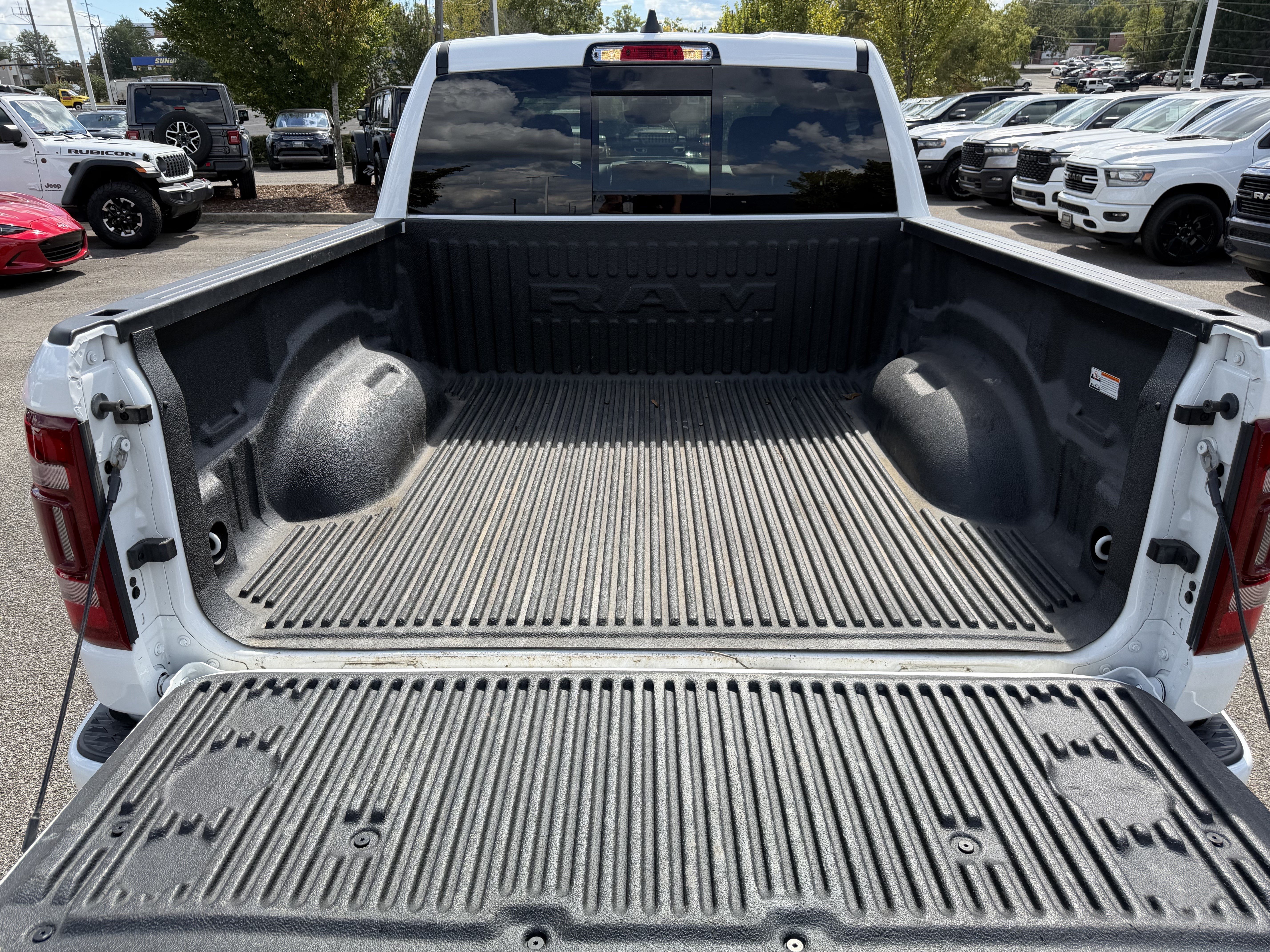 Used 2024 RAM 1500 Laramie AWD/4WD image 34