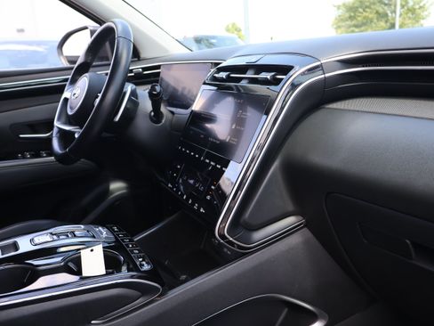 Used 2023 Hyundai Tucson Limited AWD/4WD image 10
