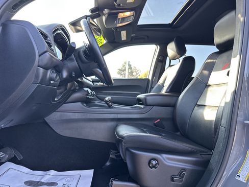 Used 2024 Dodge Durango GT image 10
