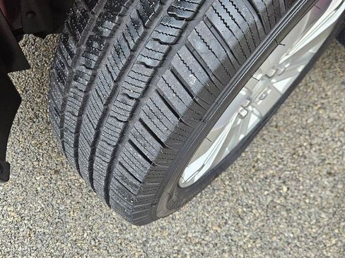 Used 2011 Chevrolet Equinox LTZ FWD image 10