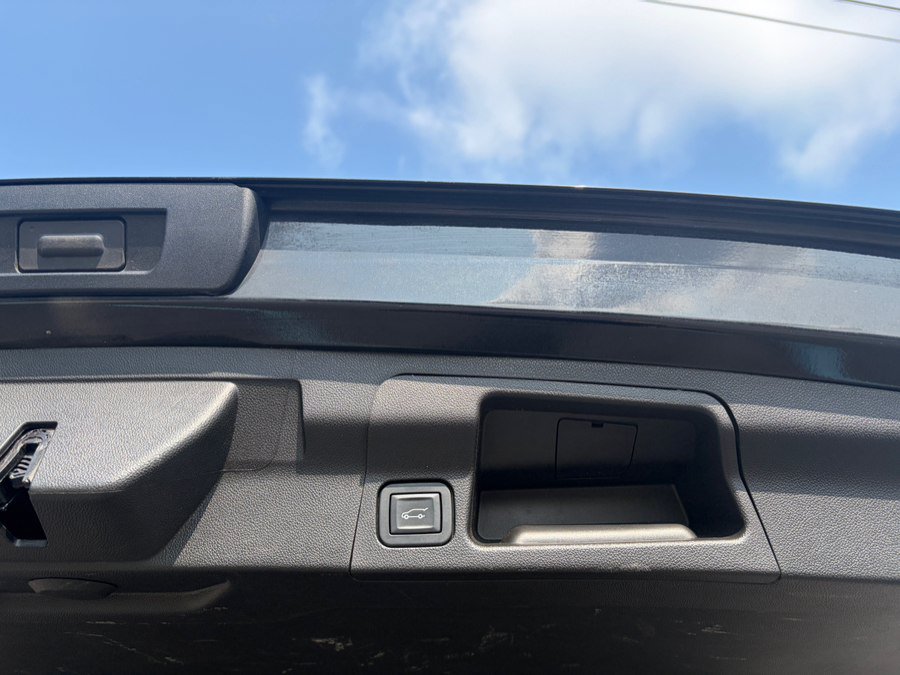 Used 2018 GMC Acadia SLE AWD/4WD image 30