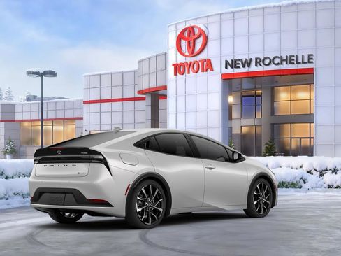 New 2026 Toyota Prius Plug-In Hybrid FWD image 10