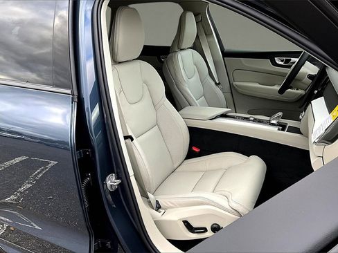 New 2026 Volvo XC60 T8 Ultra w/ Protection Package Premier image 10