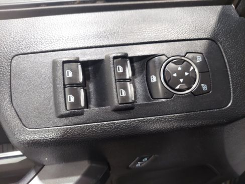 Used 2018 Ford F150 XLT w/ Equipment Group 302A Luxury AWD/4WD image 16