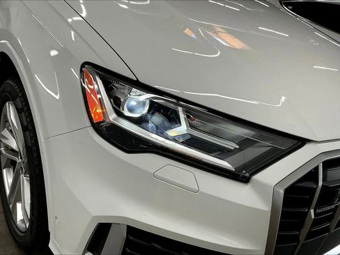 Used 2022 Audi Q7 Premium Plus w/ Premium Plus Package image 30