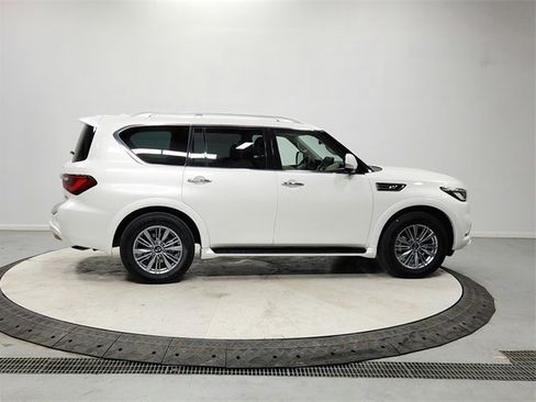Used 2023 INFINITI QX80 Luxe w/ Cargo Package image 8