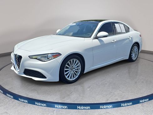 Used 2021 Alfa Romeo Giulia Sprint w/ Sun & Sound Package RWD image 1