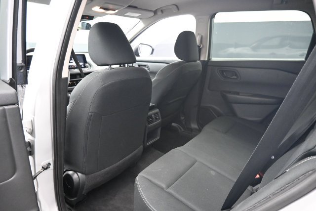 Used 2024 Nissan Rogue S AWD/4WD image 13