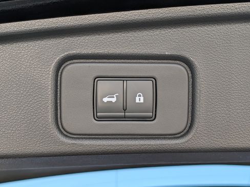 Used 2025 Nissan Pathfinder Platinum w/ Cargo Package FWD image 22