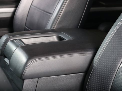 Used 2016 Toyota Tundra Platinum RWD image 29