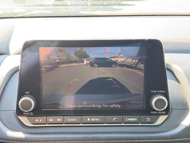 Used 2024 Nissan Rogue S AWD/4WD image 20