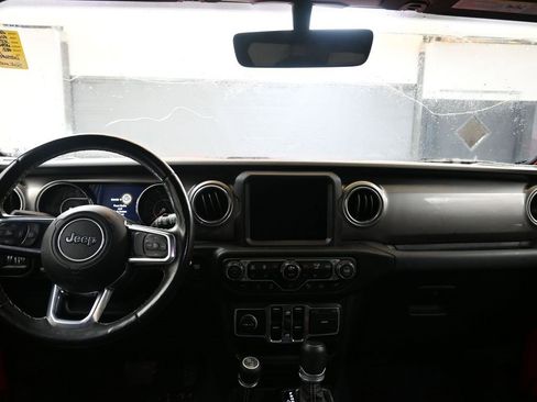 Used 2020 Jeep Wrangler Unlimited Sahara w/ Uconnect 4C Nav & Sound Group image 23