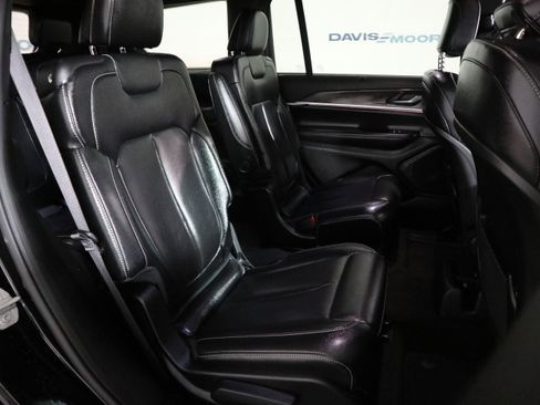 Used 2024 Jeep Grand Cherokee L Limited w/ Luxury Tech Group II image 20