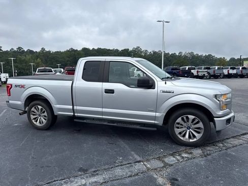 Used 2017 Ford F150 XL w/ Equipment Group 101A Mid RWD image 2