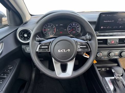 Used 2024 Kia Forte LXS w/ LXS Technology Package FWD image 12