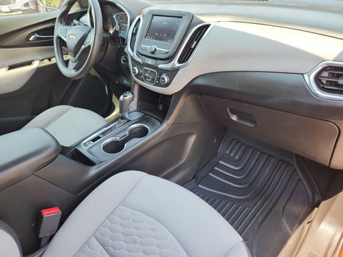 Used 2020 Chevrolet Equinox LT FWD image 17