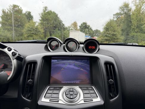 Used 2018 Nissan 370Z Touring image 18