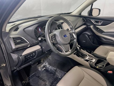 Used 2023 Subaru Forester Limited AWD/4WD image 9
