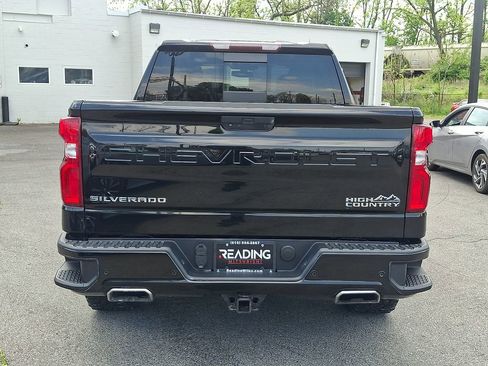 Used 2019 Chevrolet Silverado 1500 High Country w/ Z71 Off-Road Package AWD/4WD image 6