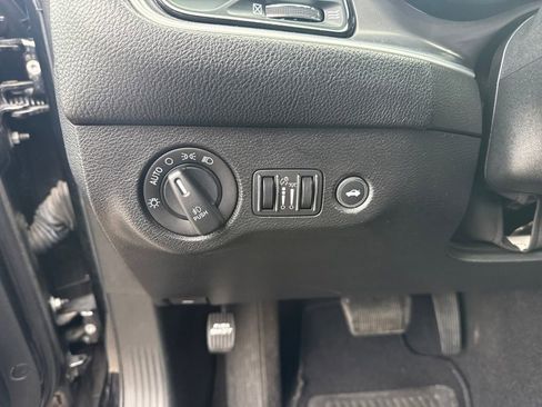 Used 2019 Dodge Challenger GT w/ Cold Weather Group image 21