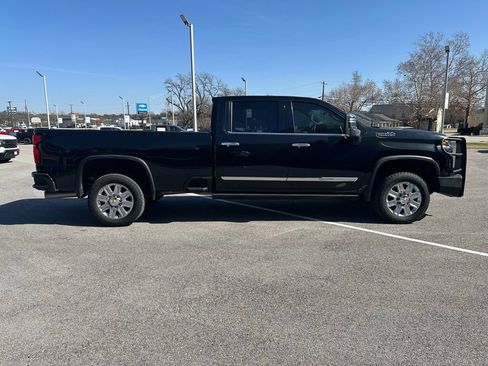 Used 2025 Chevrolet Silverado 2500 High Country w/ Technology Package image 7