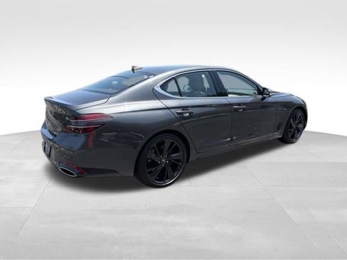 Used 2022 Genesis G70 3.3T w/ Sport Advanced Package AWD/4WD image 11