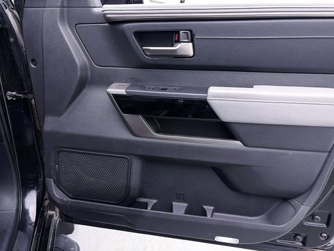 Used 2024 Toyota Tundra Limited image 37