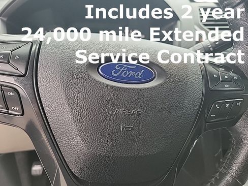 Used 2019 Ford Explorer XLT image 24