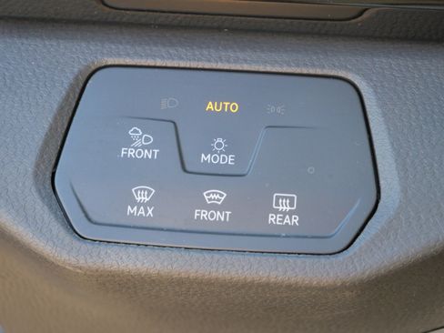 Certified 2022 Volkswagen ID.4 Pro S AWD/4WD image 21