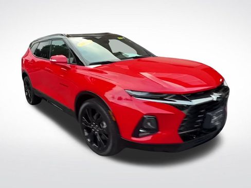 Used 2022 Chevrolet Blazer RS w/ Enhanced Convenience Package AWD/4WD image 2
