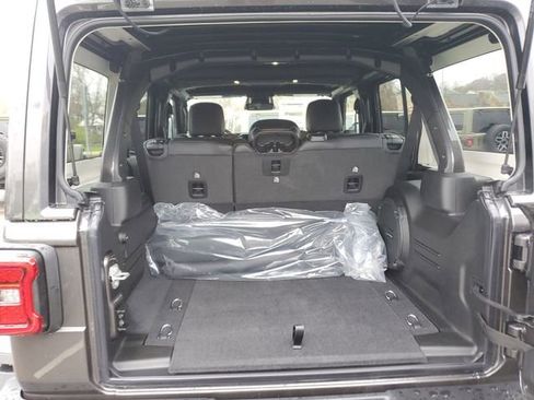 New 2026 Jeep Wrangler Unlimited Rubicon image 5