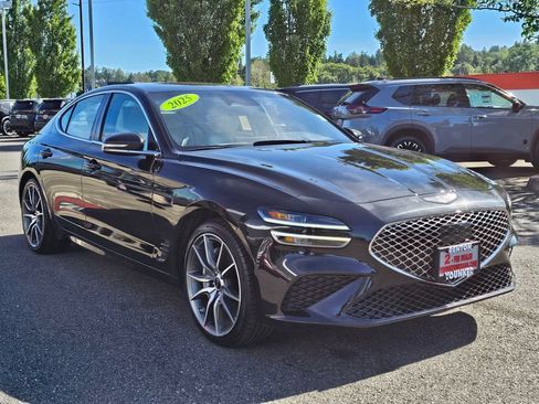 Used 2025 Genesis G70 2.5T AWD/4WD image 3