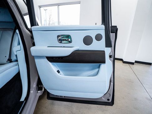 Used 2022 Rolls-Royce Cullinan image 60