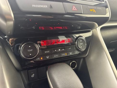Used 2024 Mitsubishi Eclipse Cross SEL AWD/4WD image 25