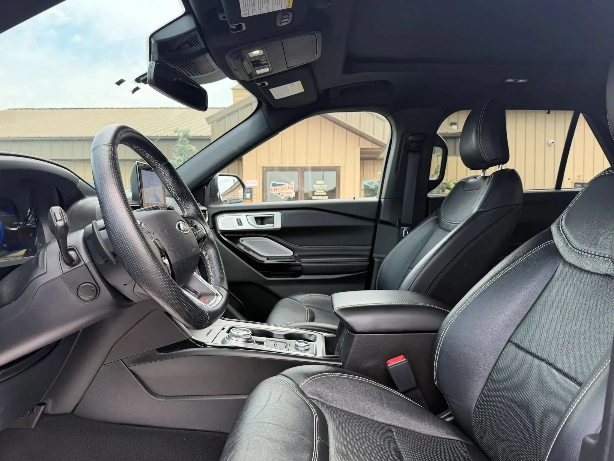 Used 2021 Ford Explorer ST w/ ST Street Pack AWD/4WD image 17