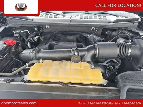 Used 2017 Ford F150 Platinum w/ Equipment Group 701A Luxury image 6