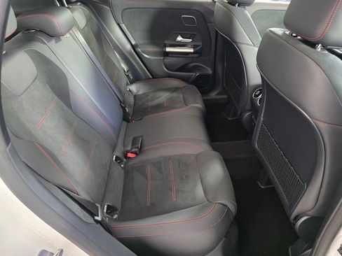 Certified 2025 Mercedes-Benz GLA 250 image 26