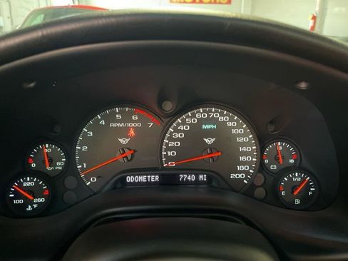 Used 2001 Chevrolet Corvette Convertible RWD image 33