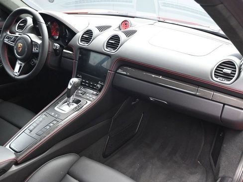 Certified 2025 Porsche 718 Cayman GTS RWD image 9