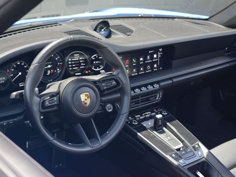 Certified 2022 Porsche 911 Targa 4 GTS AWD/4WD image 4