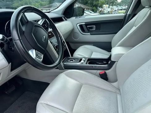 Used 2016 Land Rover Discovery Sport SE AWD/4WD image 11