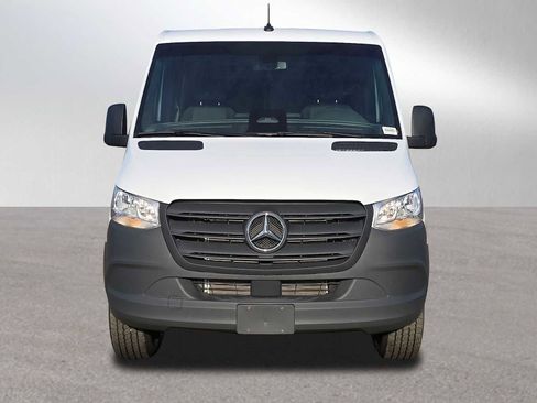 Used 2025 Mercedes-Benz Sprinter 2500 image 8