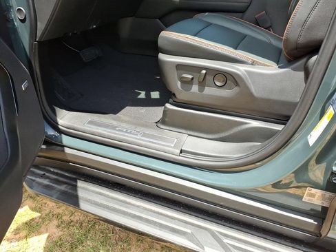 New 2026 GMC Yukon AT4 w/ AT4 Preferred Package AWD/4WD image 12