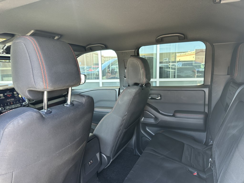 Used 2024 Nissan Frontier PRO-4X w/ Technology Package AWD/4WD image 33