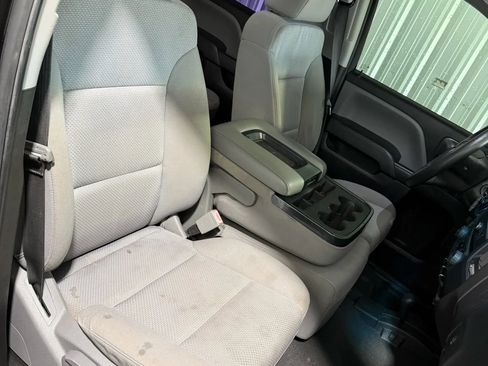 Used 2019 Chevrolet Silverado 2500 W/T AWD/4WD image 19