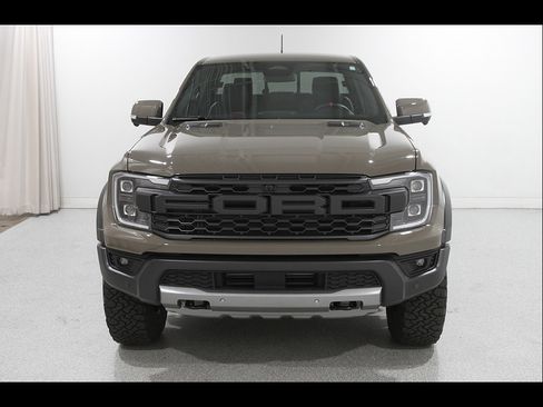 Used 2025 Ford Ranger Raptor AWD/4WD image 2