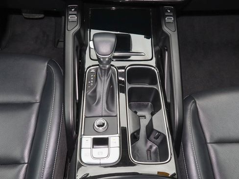 Used 2025 Kia Telluride S FWD image 22