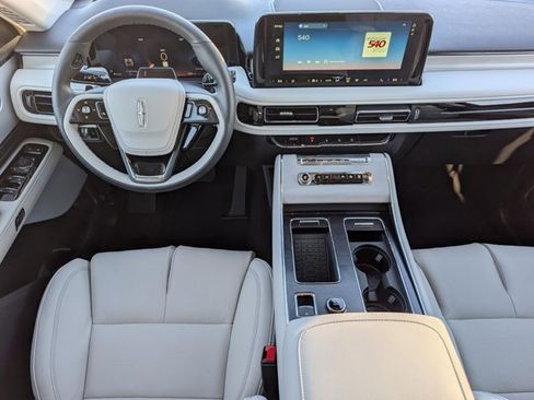 New 2026 Lincoln Aviator Reserve w/ Luxury Package image 6