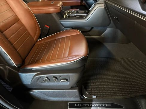 Used 2024 GMC Sierra 2500 Denali Ultimate w/ Max Trailering Package image 30