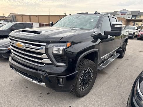 Used 2024 Chevrolet Silverado 3500 High Country AWD/4WD image 6